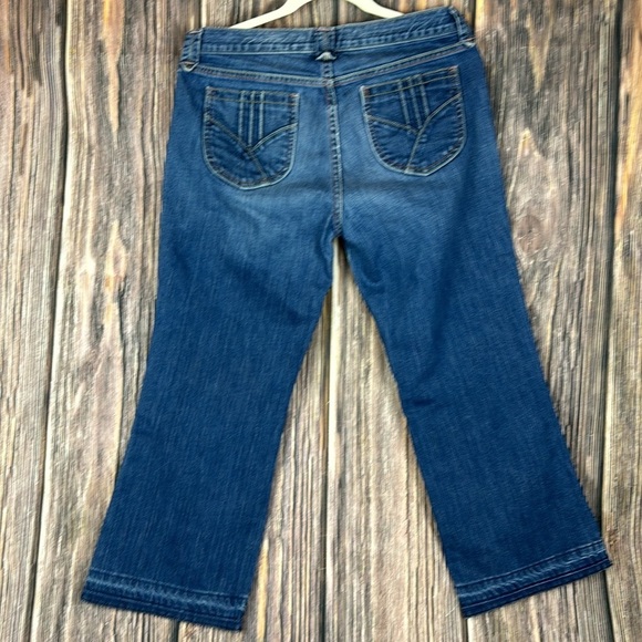 Statement Jeans - Picture 10 of 15